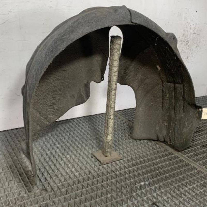 Pare boue arriere gauche FORD FOCUS 4 Photo n°2