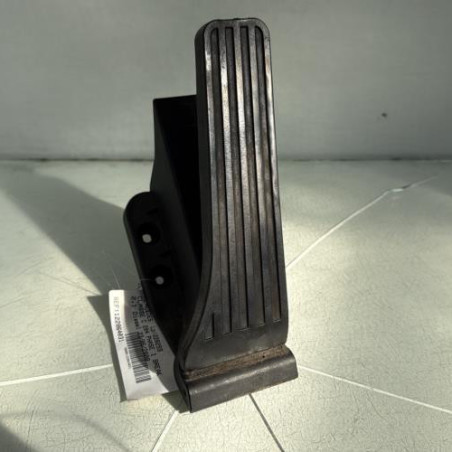 Pedale d'accelerateur MERCEDES CLASSE C 204 Photo n°1