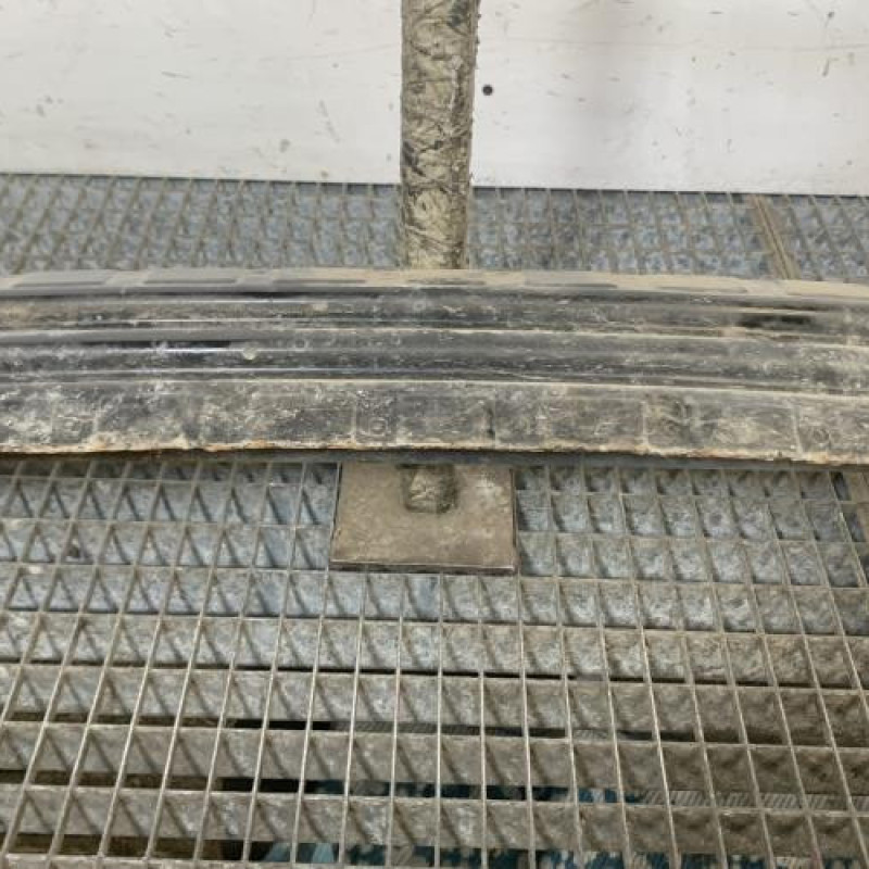 Renfort pare choc arriere (traverse) FORD FOCUS 3 Photo n°3