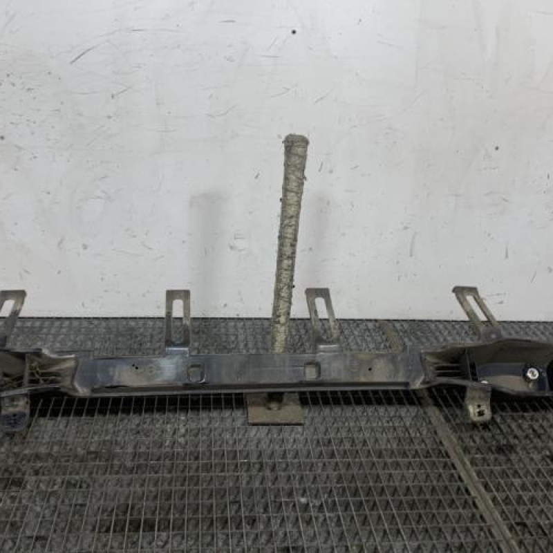 Renfort pare choc arriere (traverse) HYUNDAI I 10 1 Photo n°1