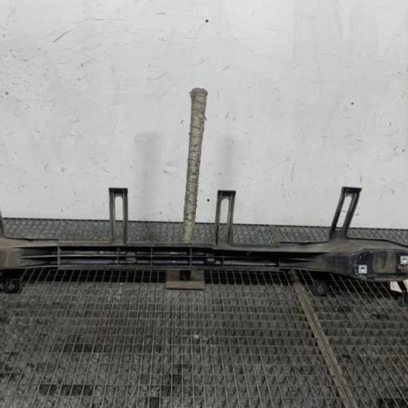 Renfort pare choc arriere (traverse) HYUNDAI I 10 1 Photo n°4