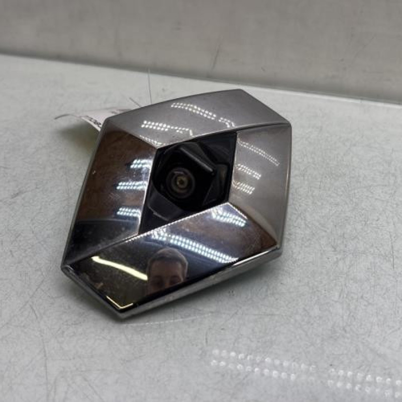 Camera de recul RENAULT CLIO 4 Photo n°1