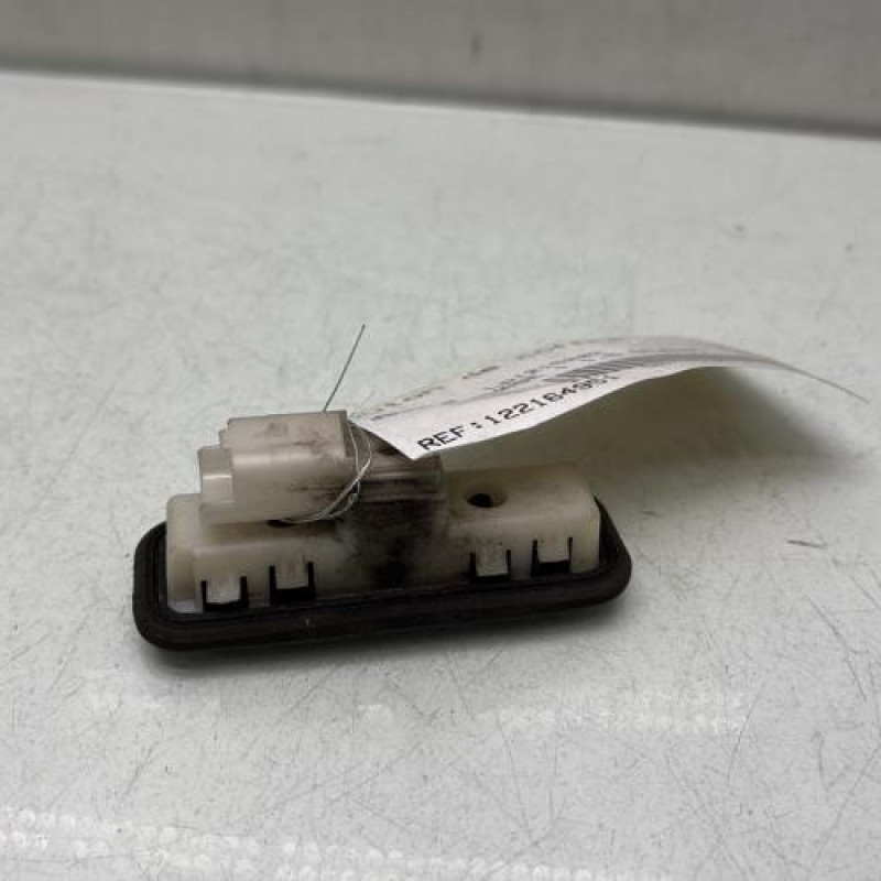 Bouton de coffre PEUGEOT 3008 1 Photo n°2