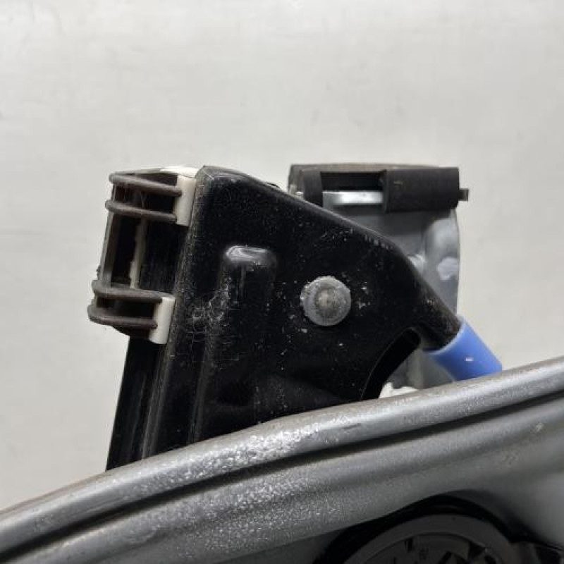 Leve vitre electrique avant droit SEAT IBIZA 3 Photo n°3