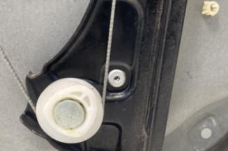 Leve vitre electrique avant gauche MERCEDES CLASSE B 245