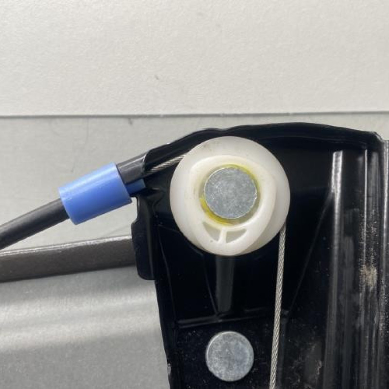 Leve vitre electrique avant gauche MERCEDES CLASSE B 245 Photo n°10