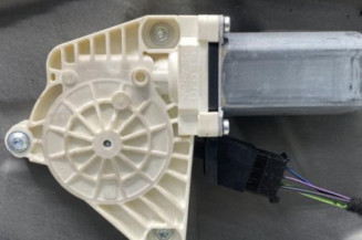 Leve vitre electrique avant droit MERCEDES CLASSE B 245