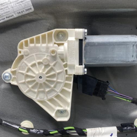 Leve vitre electrique avant droit MERCEDES CLASSE B 245