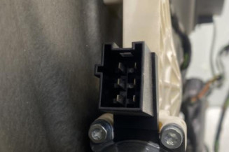 Leve vitre electrique avant droit MERCEDES CLASSE B 245