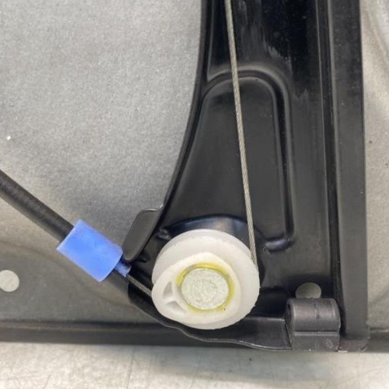 Leve vitre electrique avant droit MERCEDES CLASSE B 245 Photo n°8