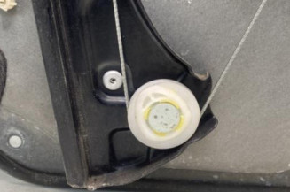 Leve vitre electrique avant droit MERCEDES CLASSE B 245
