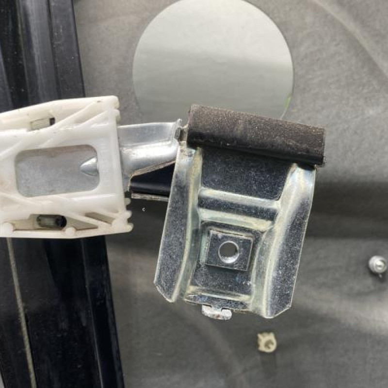 Leve vitre electrique avant droit MERCEDES CLASSE B 245 Photo n°13