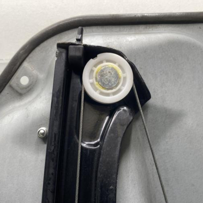 Leve vitre electrique arriere gauche MERCEDES CLASSE B 245 Photo n°8