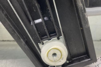 Leve vitre electrique avant droit FORD PUMA 2