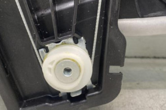 Leve vitre electrique avant droit FORD PUMA 2