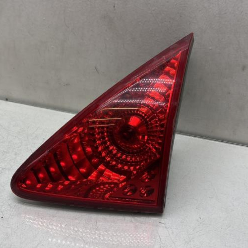 Feu arriere secondaire droit (feux) PEUGEOT 3008 1 Photo n°1