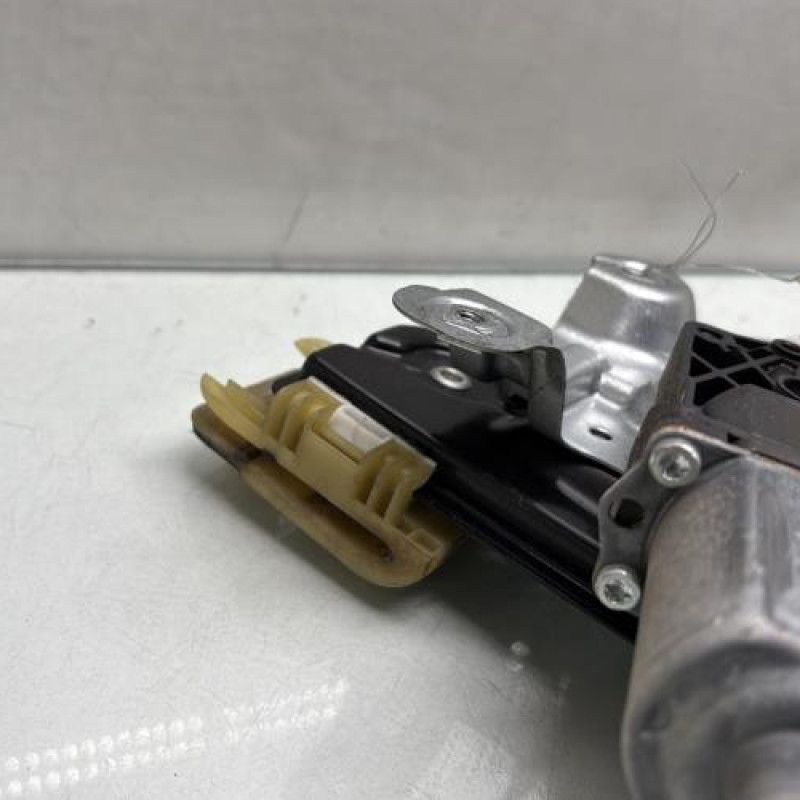 Leve vitre electrique avant droit OPEL ASTRA J Photo n°6