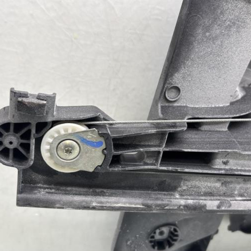 Leve vitre electrique avant droit PEUGEOT PARTNER 3 Photo n°3