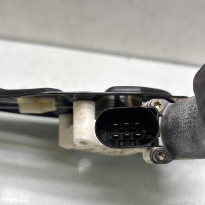 Leve vitre electrique arriere droit BMW SERIE 5 E60 Photo n°3