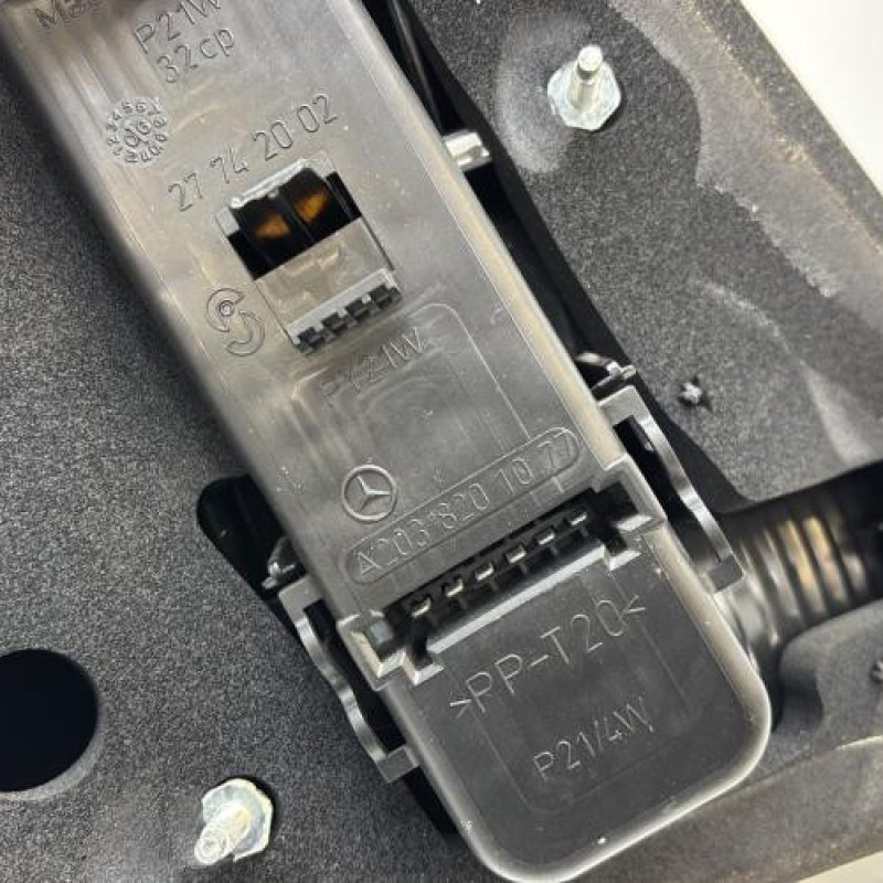 Feu arriere principal droit (feux) MERCEDES CLASSE C 203 COUPE SPORT Photo n°4