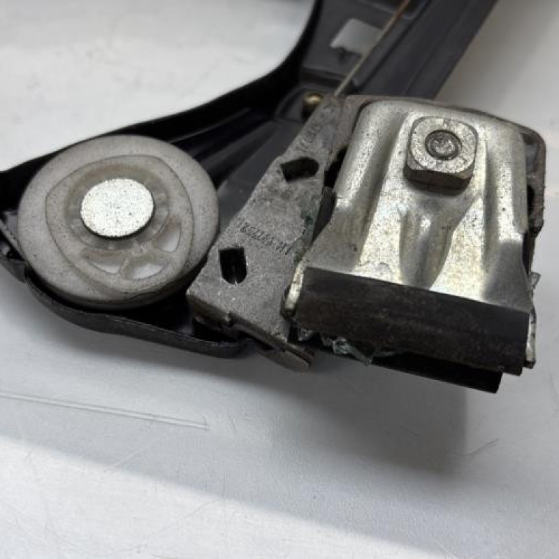 Leve vitre electrique avant gauche MERCEDES CLASSE C 203 COUPE SPORT Photo n°7