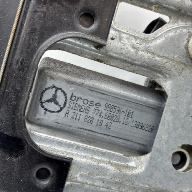 Leve vitre electrique avant gauche MERCEDES CLASSE C 203 COUPE SPORT Photo n°8