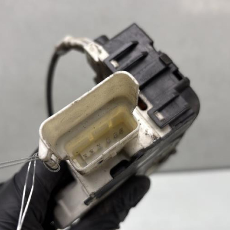 Serrure avant gauche PEUGEOT 407 Photo n°5