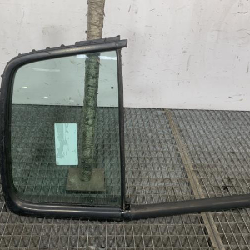 Custode arriere droit (porte) RENAULT CLIO 2 Photo n°1