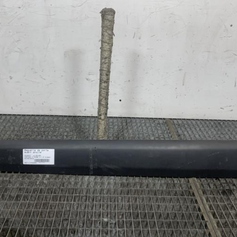 Baguette de porte avant droite PEUGEOT PARTNER 2 Photo n°1