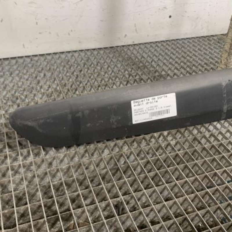 Baguette de porte avant droite PEUGEOT PARTNER 2 Photo n°2