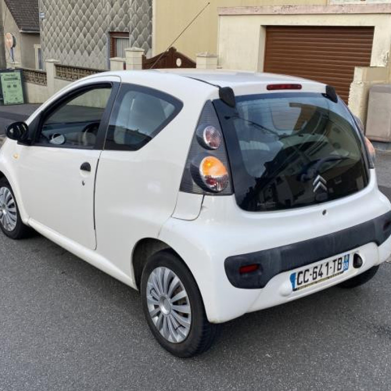 Poignee porte avant droit CITROEN C1 1 Photo n°7