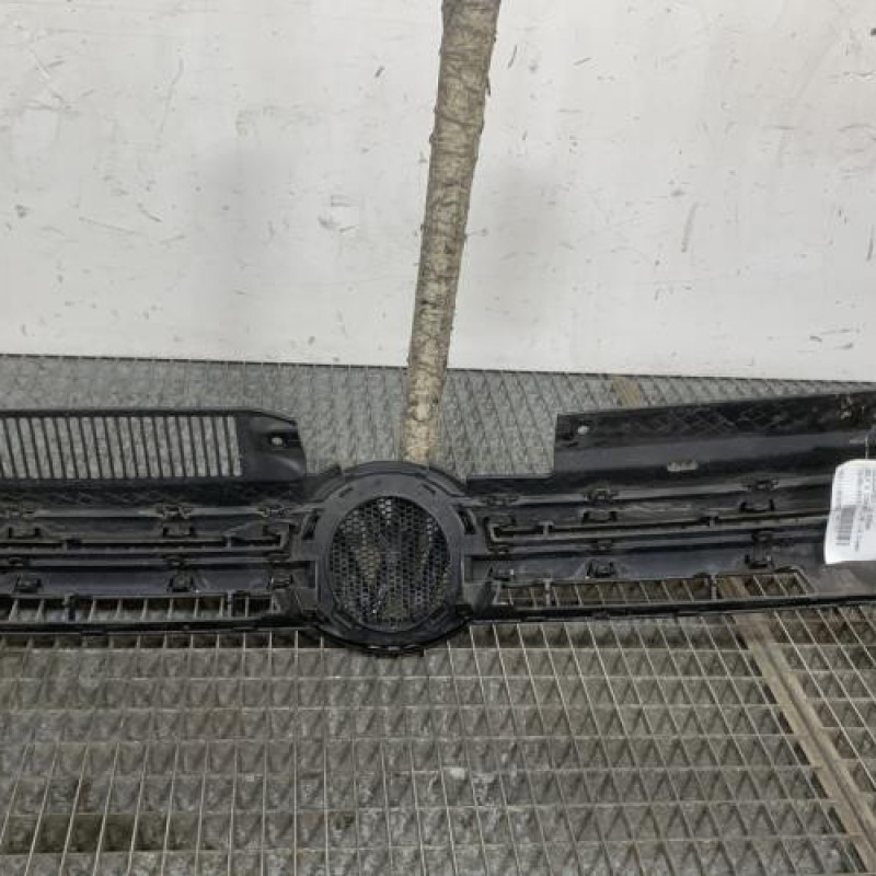 Calandre VOLKSWAGEN GOLF 6 Photo n°4