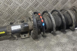 Amortisseur avant gauche VOLKSWAGEN POLO 4 Photo n°1