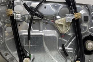 Leve vitre electrique avant droit VOLKSWAGEN POLO 4