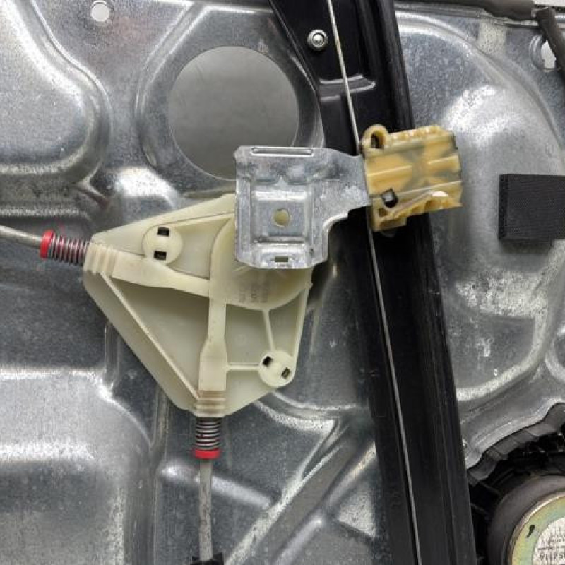 Leve vitre electrique avant droit VOLKSWAGEN POLO 4 Photo n°5