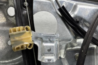 Leve vitre electrique avant droit VOLKSWAGEN POLO 4