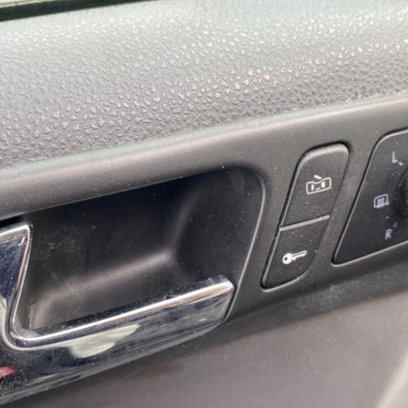 Leve vitre electrique avant droit VOLKSWAGEN POLO 4 Photo n°18