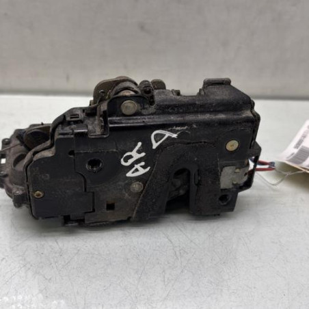 Serrure arriere droit VOLKSWAGEN POLO 4 Photo n°1