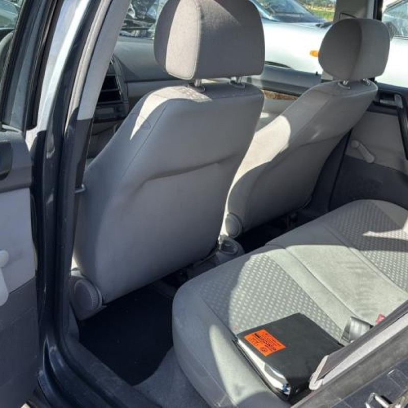 Serrure arriere droit VOLKSWAGEN POLO 4 Photo n°14