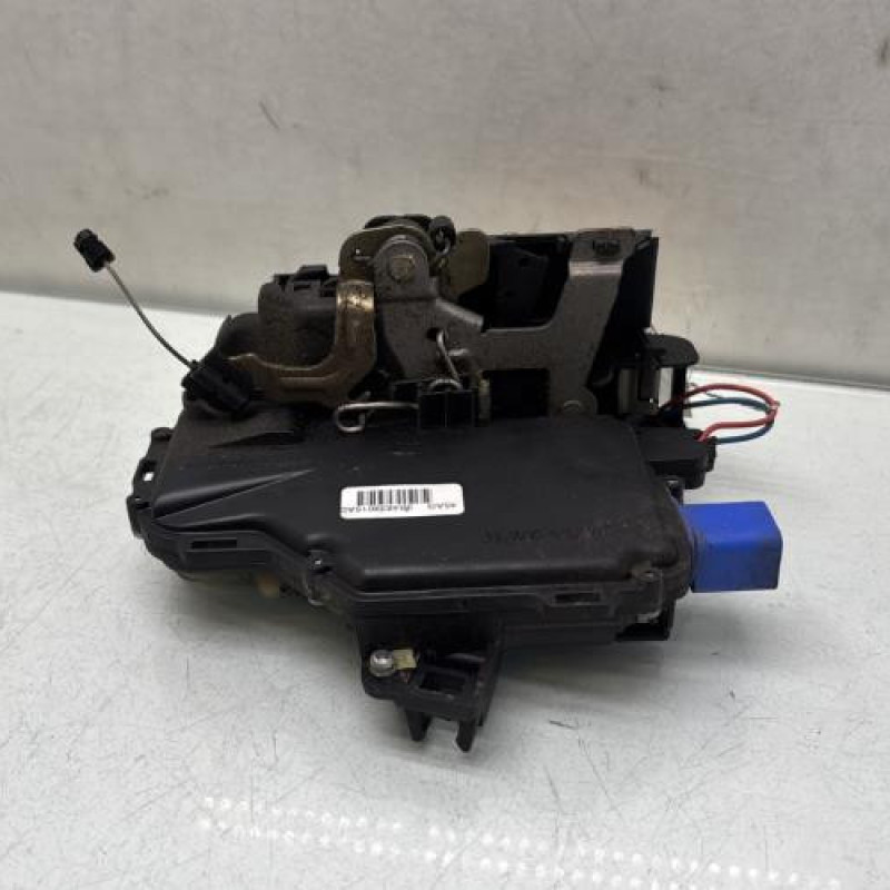 Serrure arriere gauche VOLKSWAGEN POLO 4 Photo n°2