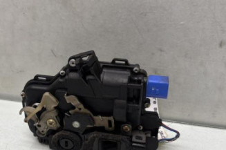 Serrure arriere gauche VOLKSWAGEN POLO 4