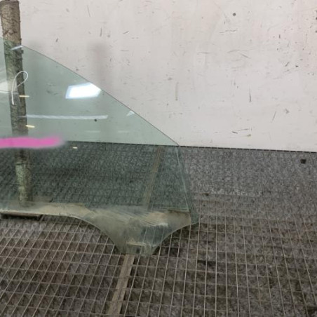 Vitre avant droit VOLKSWAGEN PASSAT 4