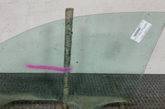 Vitre avant droit VOLKSWAGEN PASSAT 4