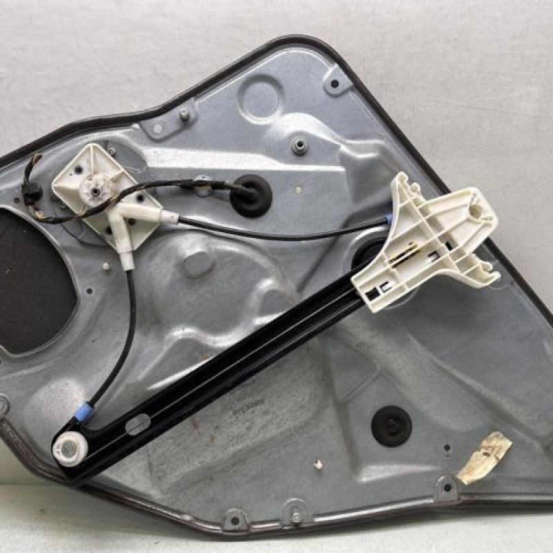 Leve vitre mecanique arriere gauche SEAT IBIZA 3 Photo n°2