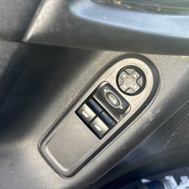 Porte arriere droit CITROEN C3 2 Photo n°17