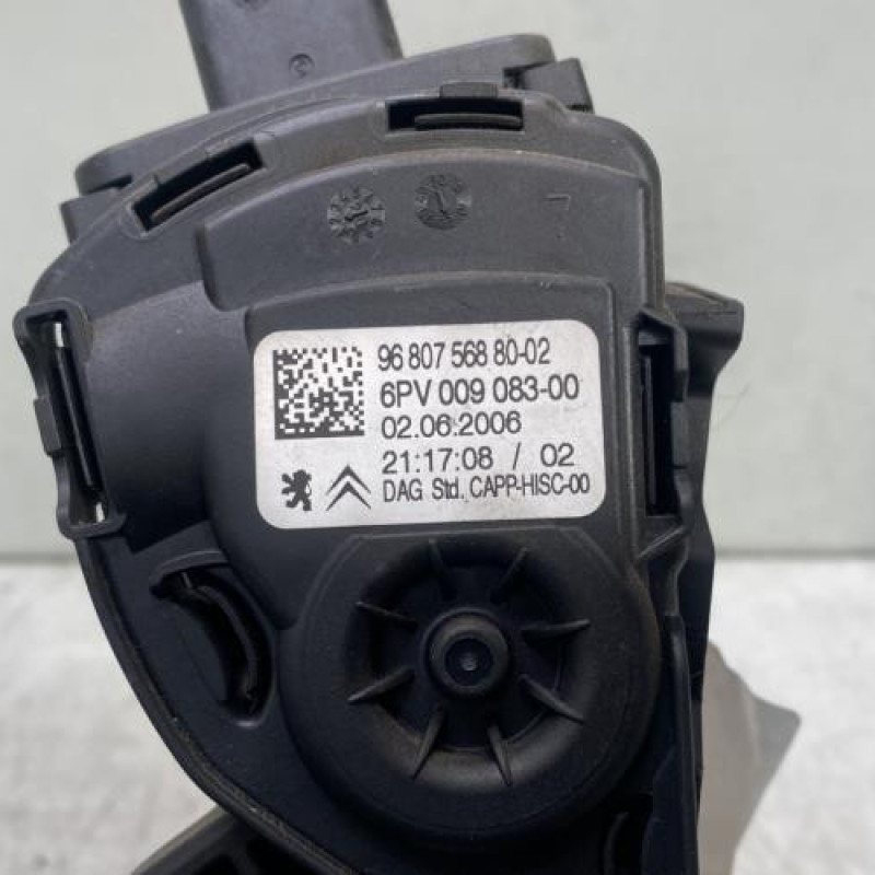 Pedale d'accelerateur PEUGEOT 207 Photo n°4