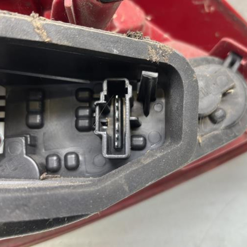 Feu arriere principal droit (feux) PEUGEOT 207 Photo n°3