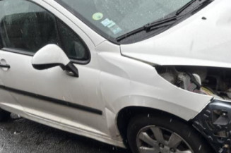 Serrure avant droit PEUGEOT 207