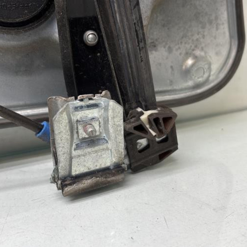 Leve vitre electrique avant droit SEAT IBIZA 3 Photo n°5
