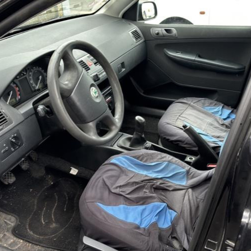 Leve vitre electrique avant droit SKODA FABIA 1 Photo n°9